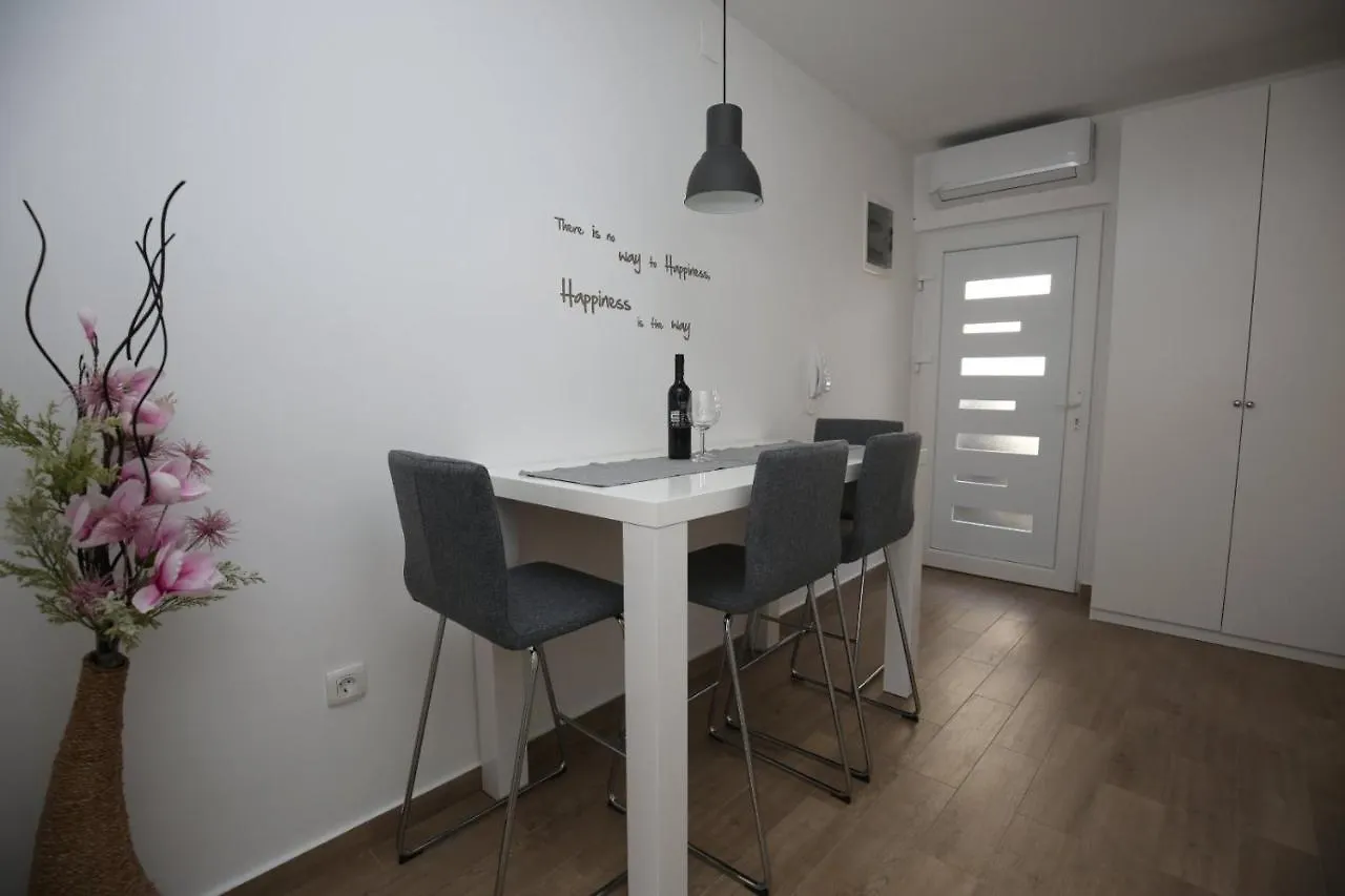 Studio Apartment Koko Rijeka