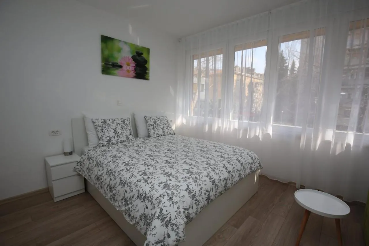 Studio Apartment Koko Rijeka 0*,  Kroatien